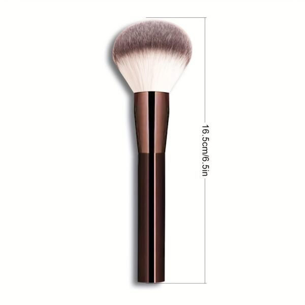 Soft and Fluffy Powder Makeup Brush