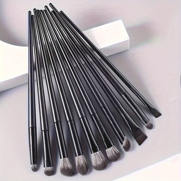 Soft-Hair Eyeshadow and Eye Detail Brush Set – 10 Pieces
